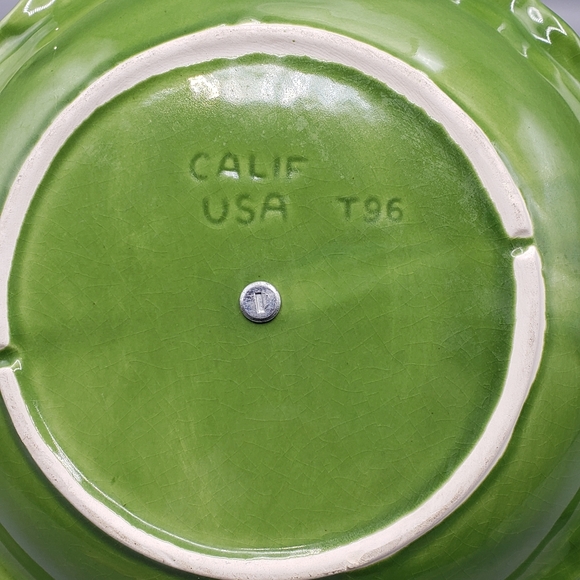 Vintage California pottery green leaf Tidbit tray - Picture 4 of 4